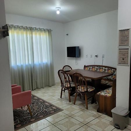 Апартаменты Apartamento Aconchego Rosa Помероди Экстерьер фото